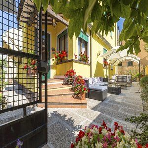 Tiziana Hotel 3*